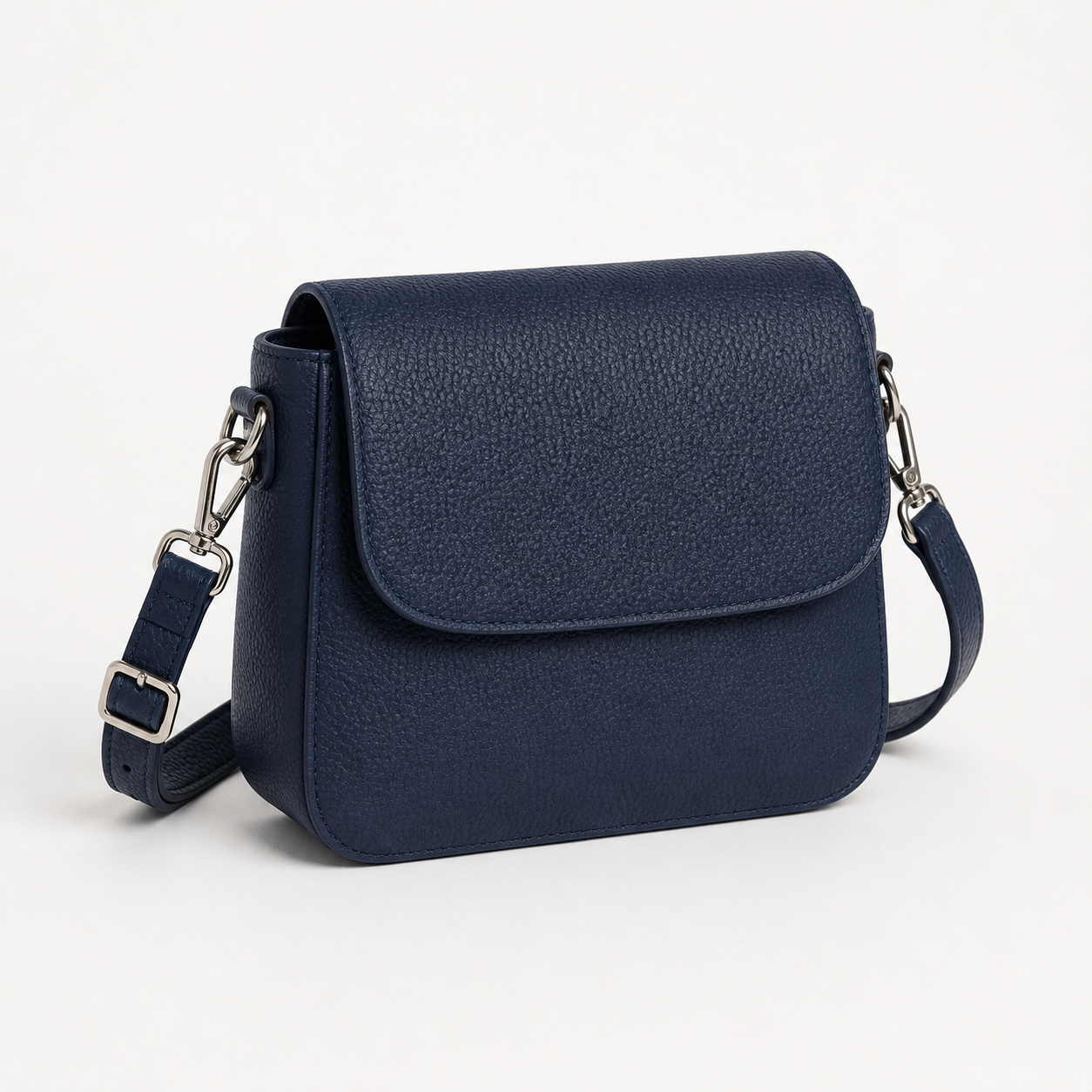 Metro Crossbody 네이비 가죽 크로스백